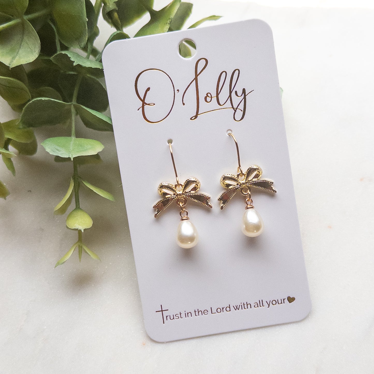 Gold Bow w/Teardrop Pearl Earrings “Emmy”