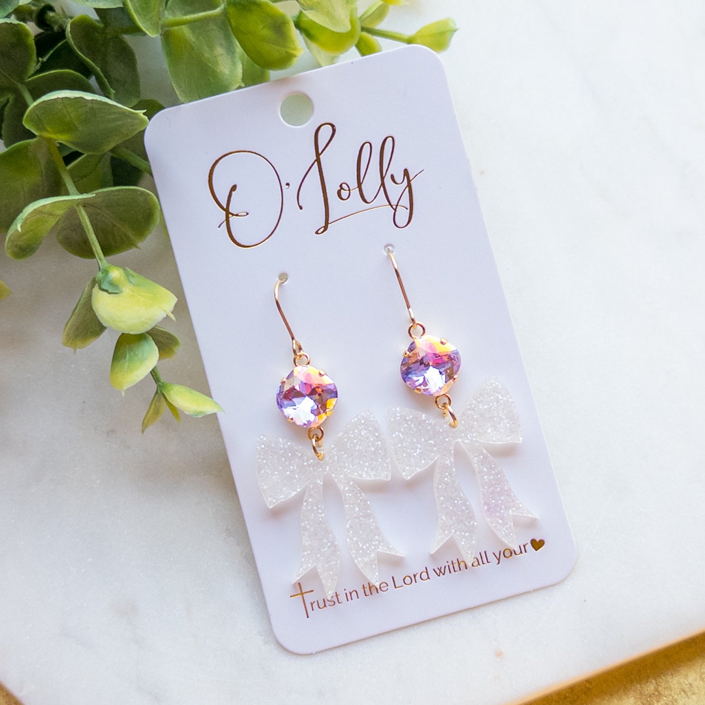 White Glitter Acrylic Bow w/Light Purple Sparkle Stone “Lilac”