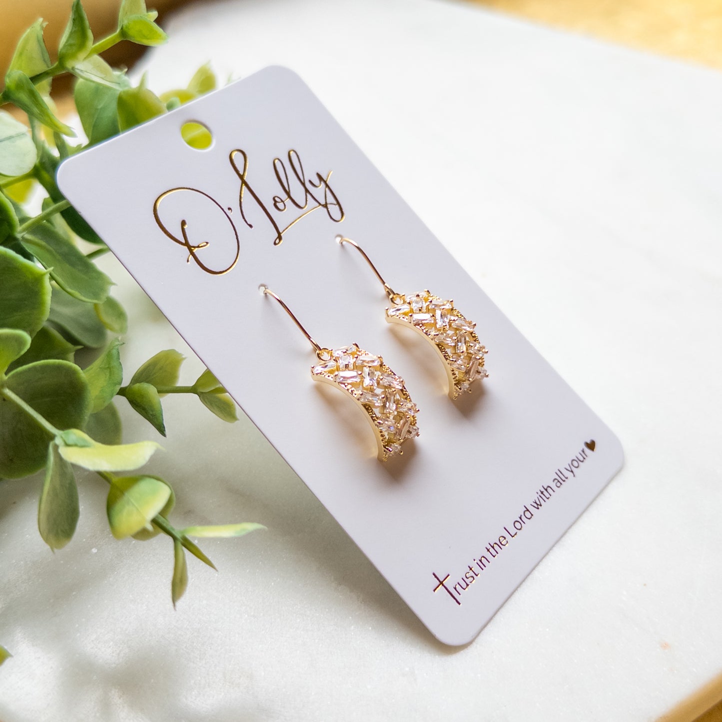 Golden Crystal Drop Earrings “Brooklyn”