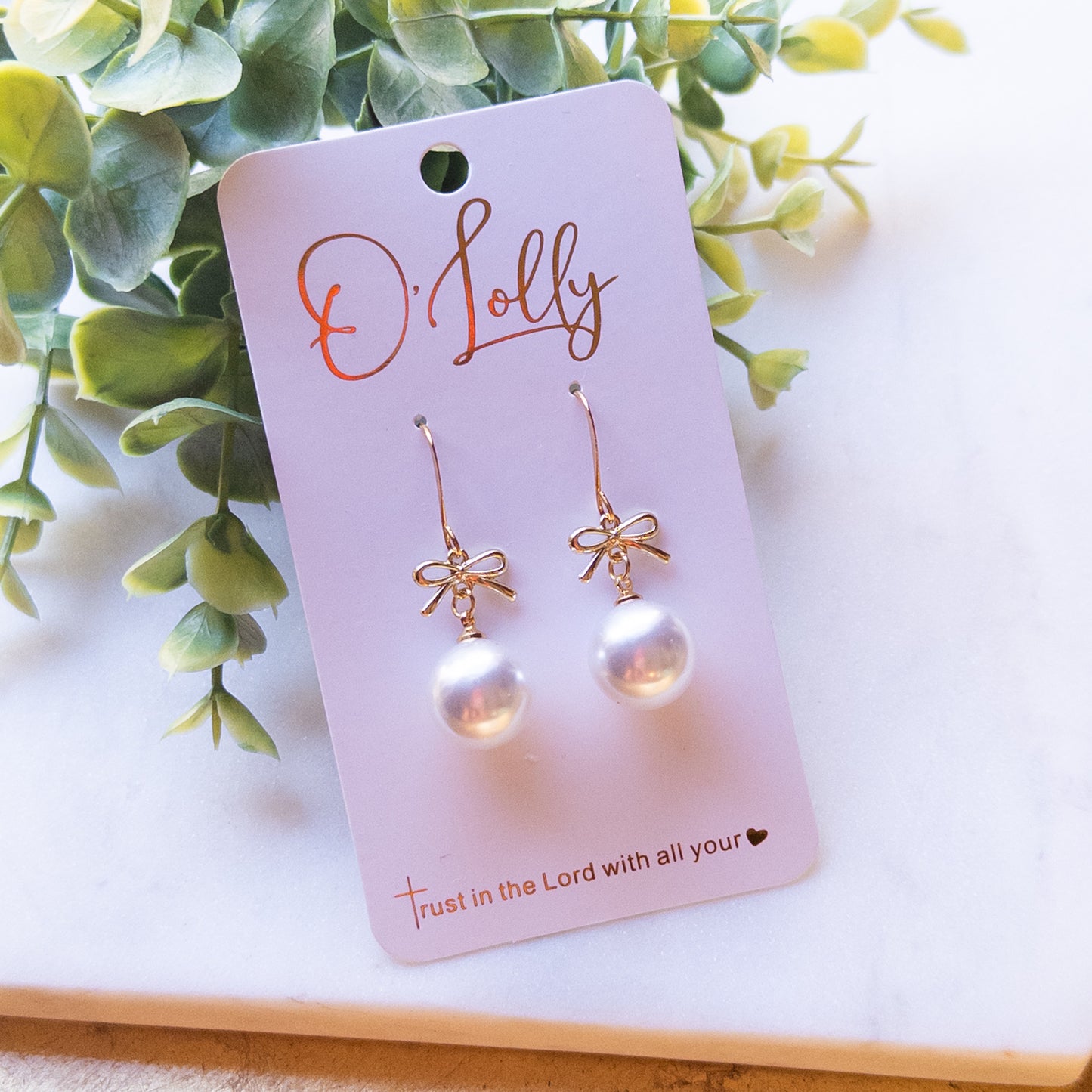Gold Bow w/Pearl Dangle “Annabelle”