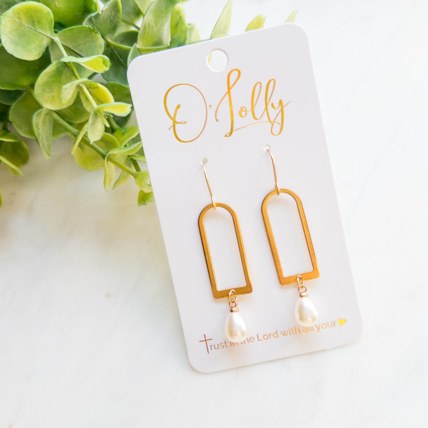 Gold Open Shaped Earrings w/Pearl Teardrop Dangle “London”