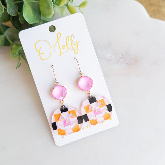 Pink & Orange Buffalo Plaid Pumpkin Earrings – Halloween Jack-O’-Lantern Dangles