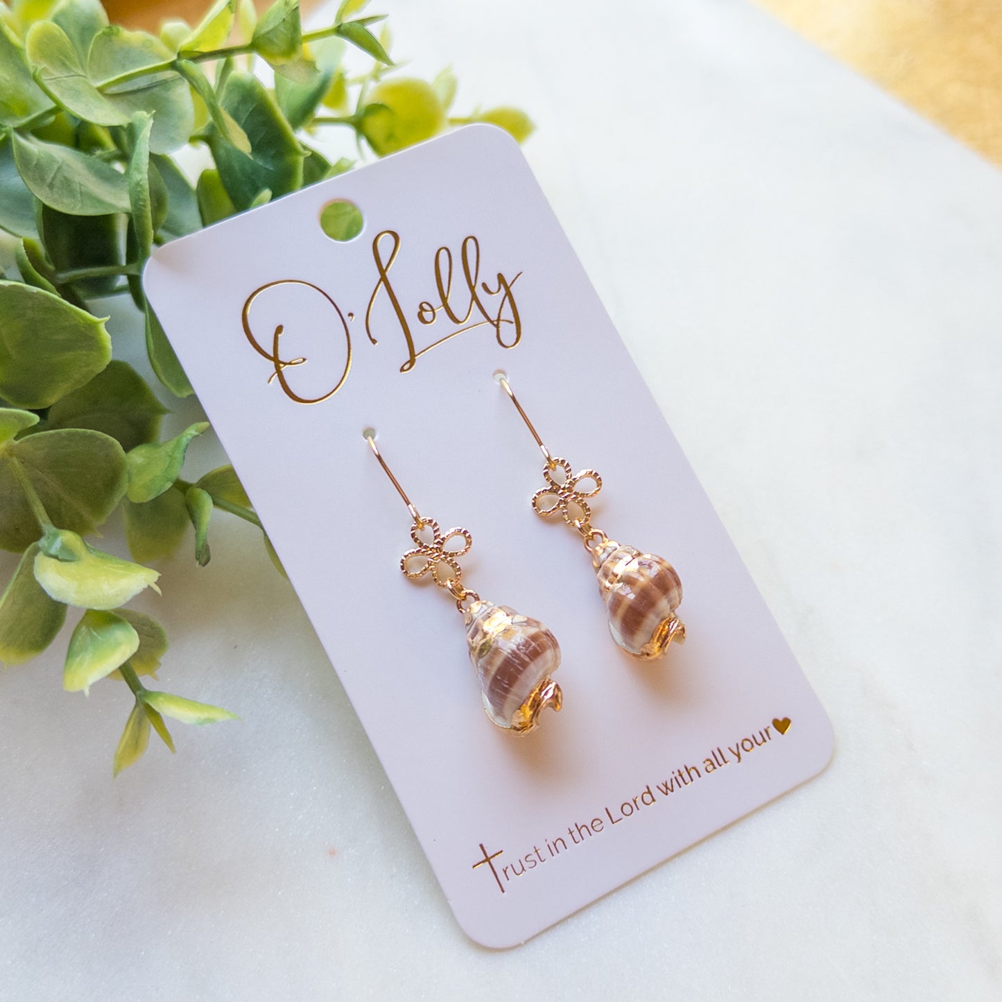 Golden Shore Seashell Drop Earrings “Shelly”