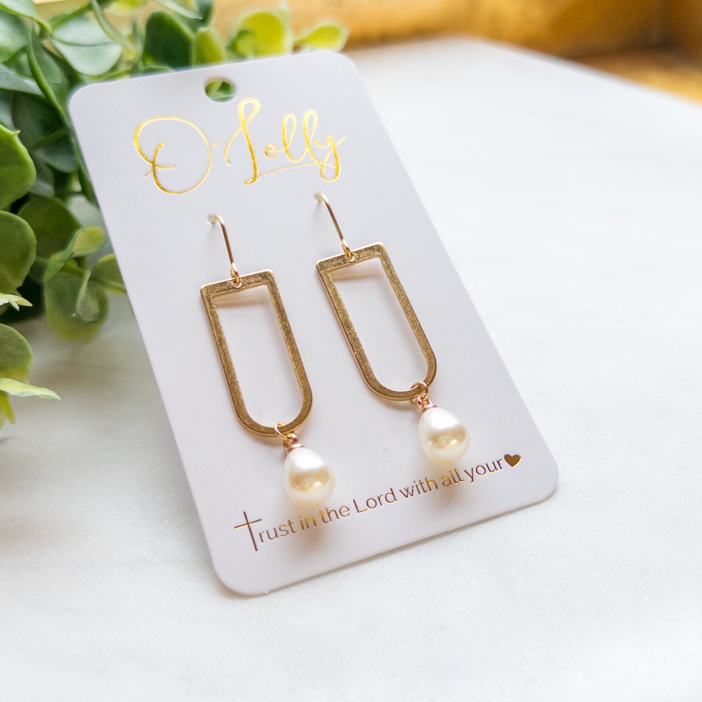 Gold Open Shaped Earrings w/Pearl Teardrop Dangle “London”
