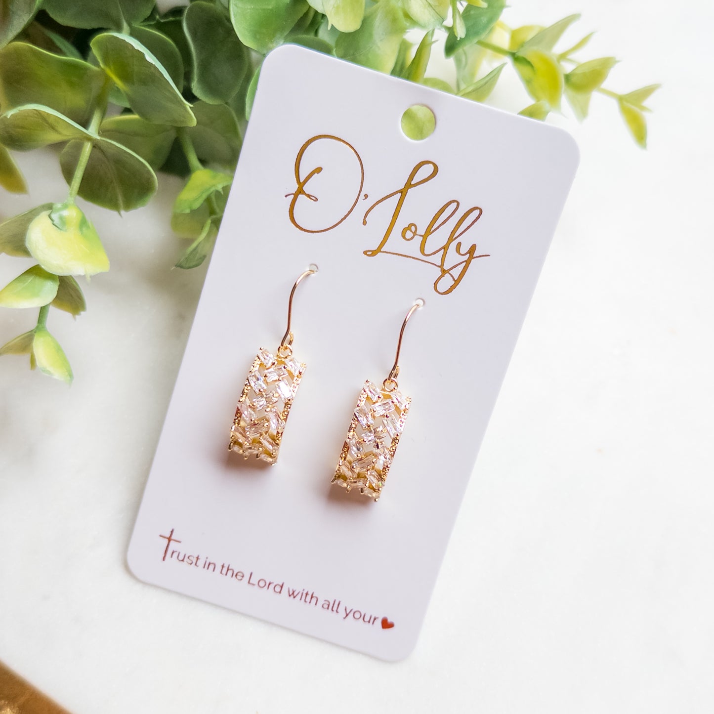 Golden Crystal Drop Earrings “Brooklyn”