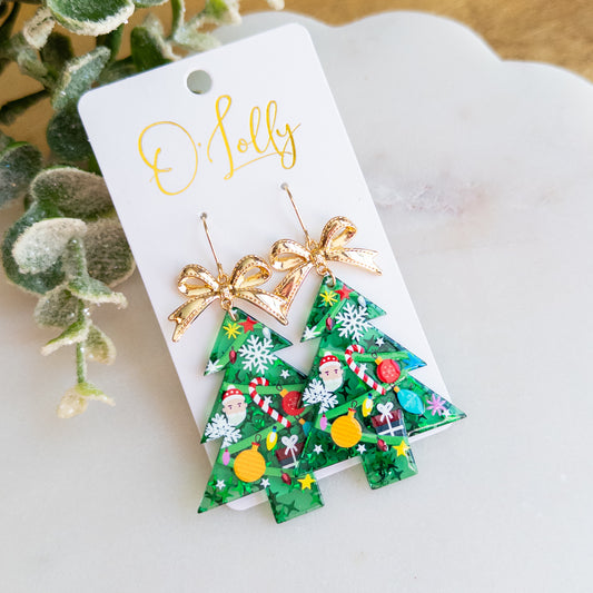 Festive Christmas Tree Dangle Earrings – Green Glitter with Gold Bows