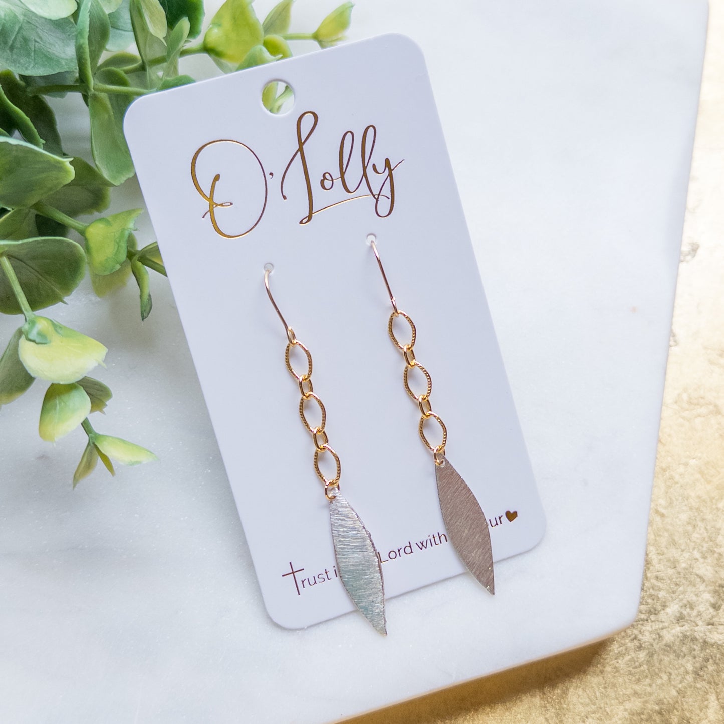 Gold & Silver Mixed- Gold Textured Chain w/Silver Leaf Shaped Dangle - M7