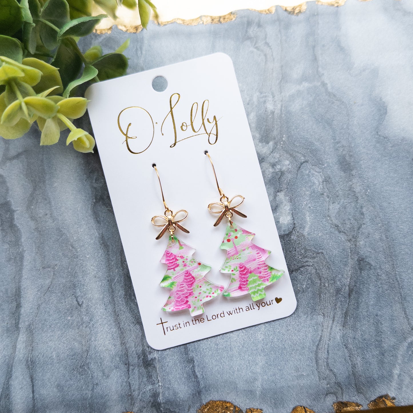 Gold Bow w/Acrylic Christmas Tree (SALE)