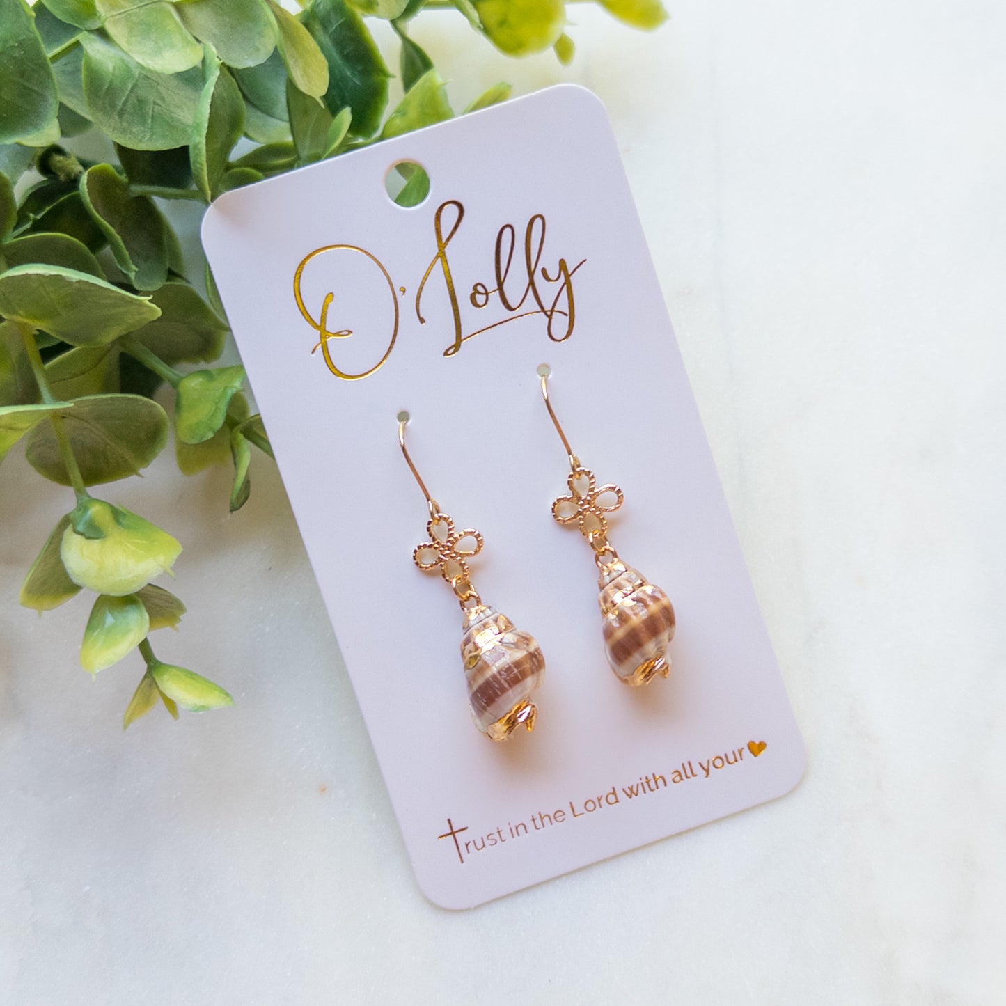 Golden Shore Seashell Drop Earrings “Shelly”